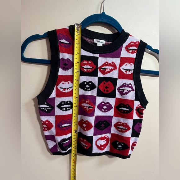 Garage Whatever Pattern Multicolor Lip Graphic Crop Top Shirt Sweater Vest Top - Picture 8 of 9